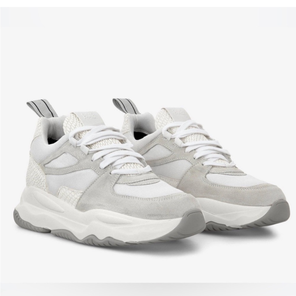 P448 chunky white sneaker